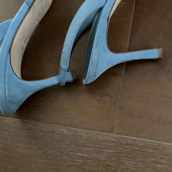 Manolo Blahnik Light Blue Suede Heels - Picture 8 of 12
